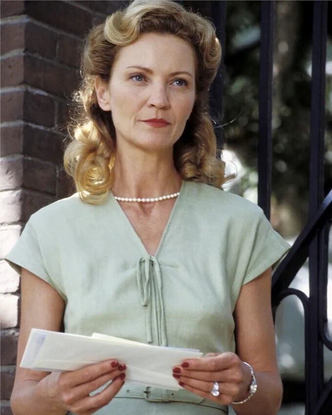 The Notebook Joan Allen Color 8×10 Picture Celebrity Print