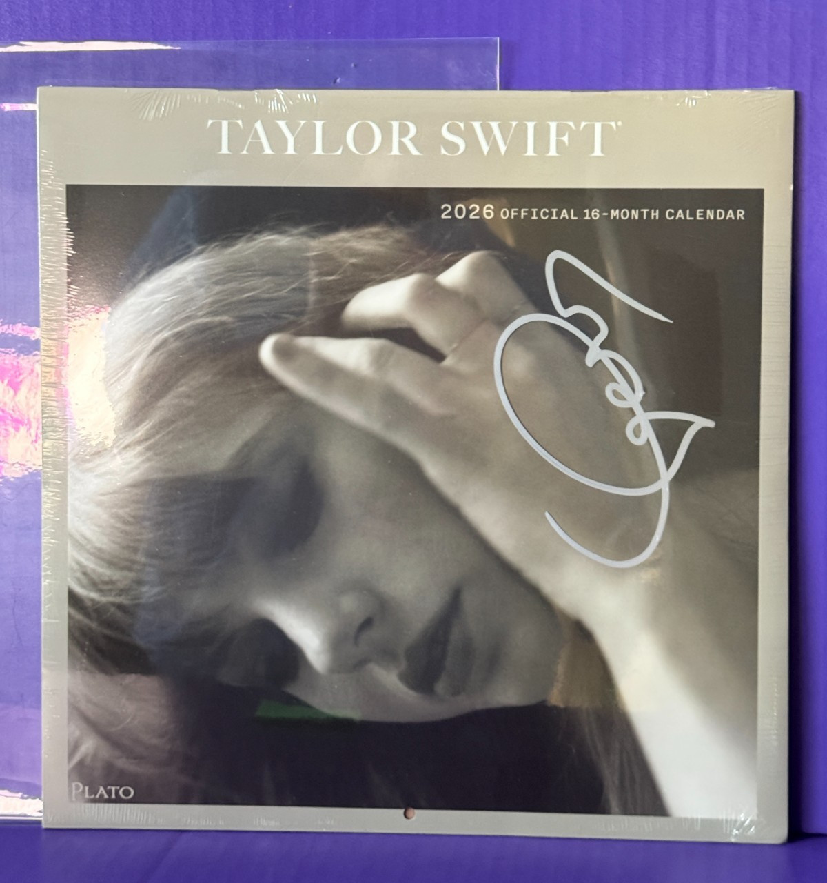 Taylor Swift – Signed 2026 Calendar with Cert of Authenticity and Free Delivery