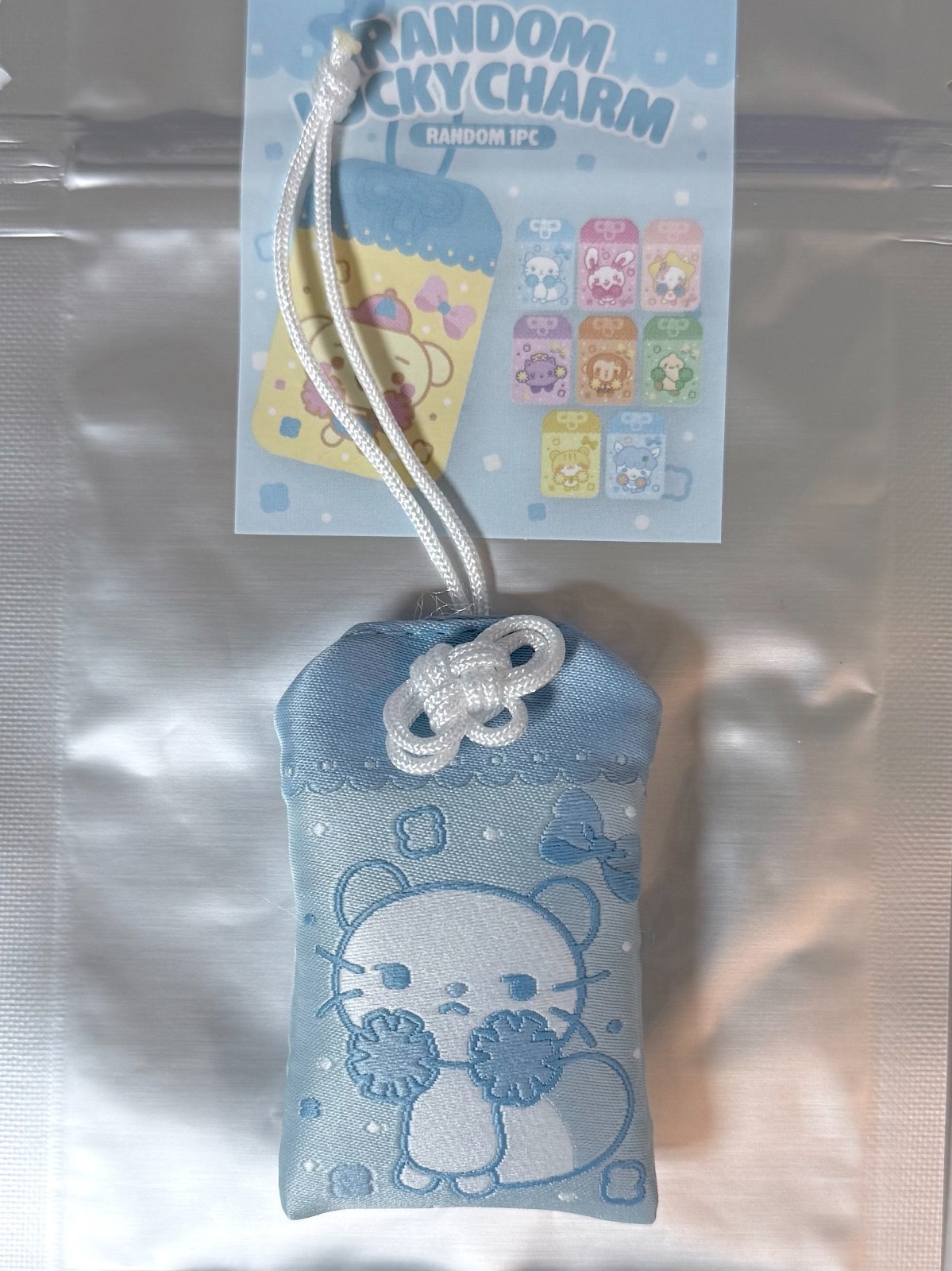 HEARTS2HEARTS H2H 2nd MINI ALBUM LEMON TANG POP-UP STORE MD RANDOM LUCKY CHARM
