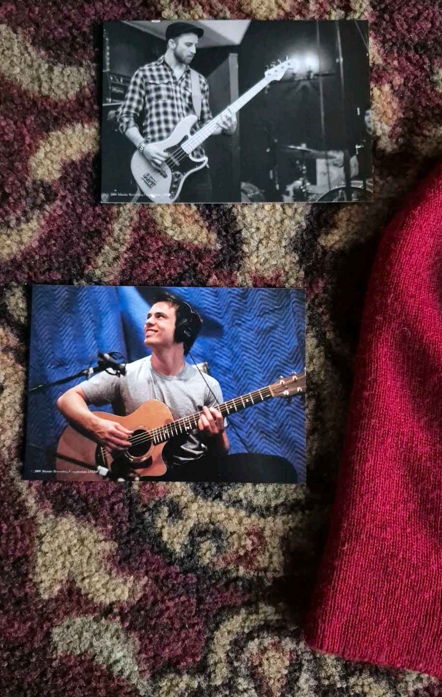 Paramore 2009 Official Taylor Red Beanie & Brand New Eyes Deluxe photocards Rare