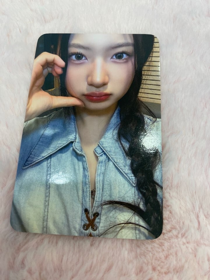 KIIIKIII UNCUT GEM 1ST EP ALBUM withmuu OFFICIAL PHOTOCARD POB CARD 3