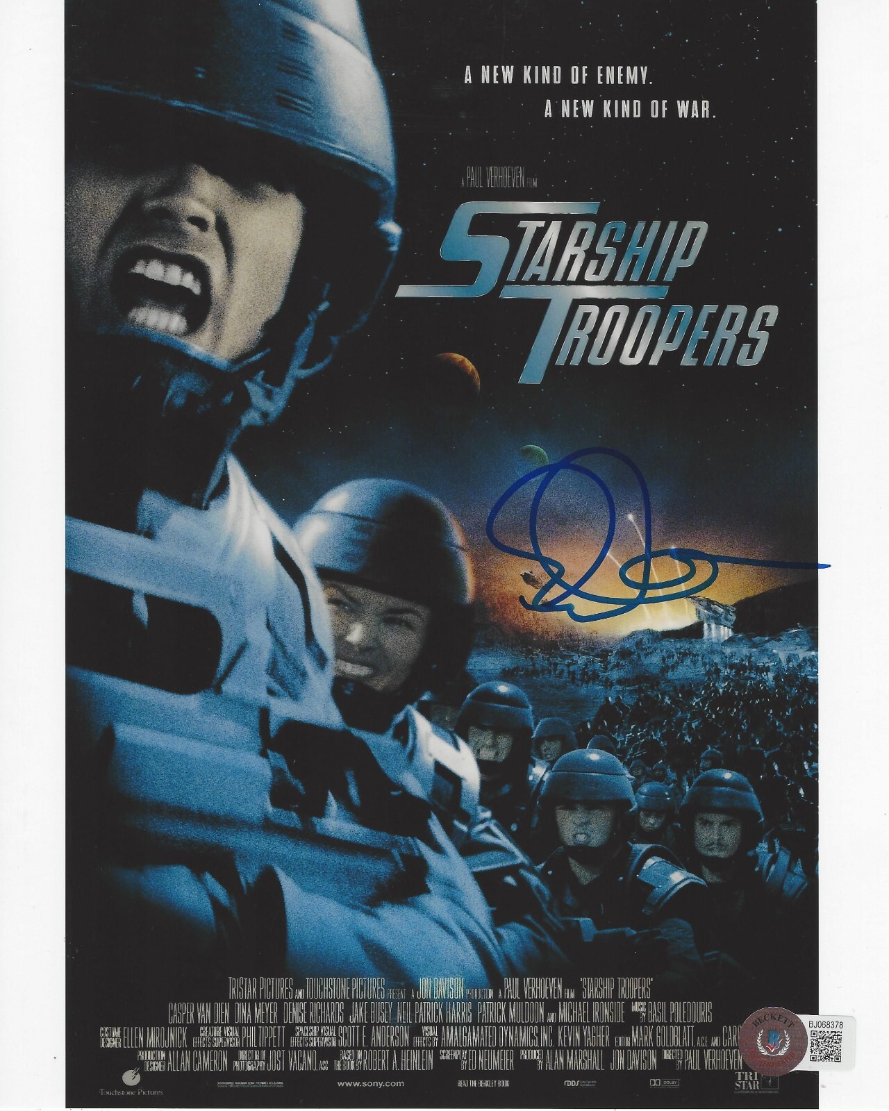 WRITER EDWARD NEUMEIER SIGNED STARSHIP TROOPERS 8×10 MOVIE PHOTO BECKETT BAS COA