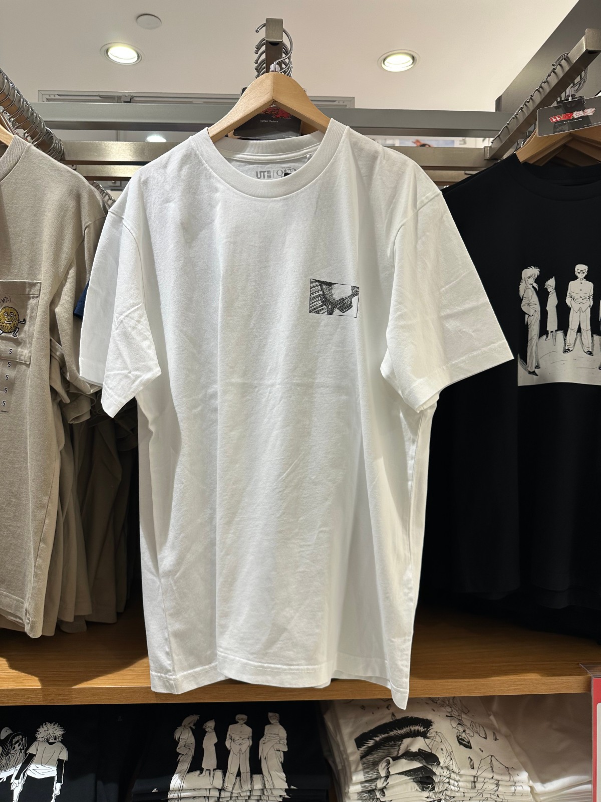 NWT UNIQLO UT MANGA SHUEISHA 100th YuYu HAKUSHO White Graphic Short Sleeve TEE