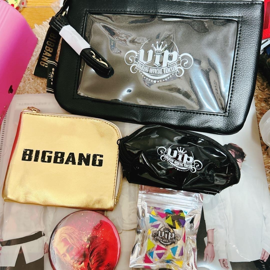 [Used] BIGBANG VIP Official Fanclub Goods Set Pouches Wristband Lock Taeyang