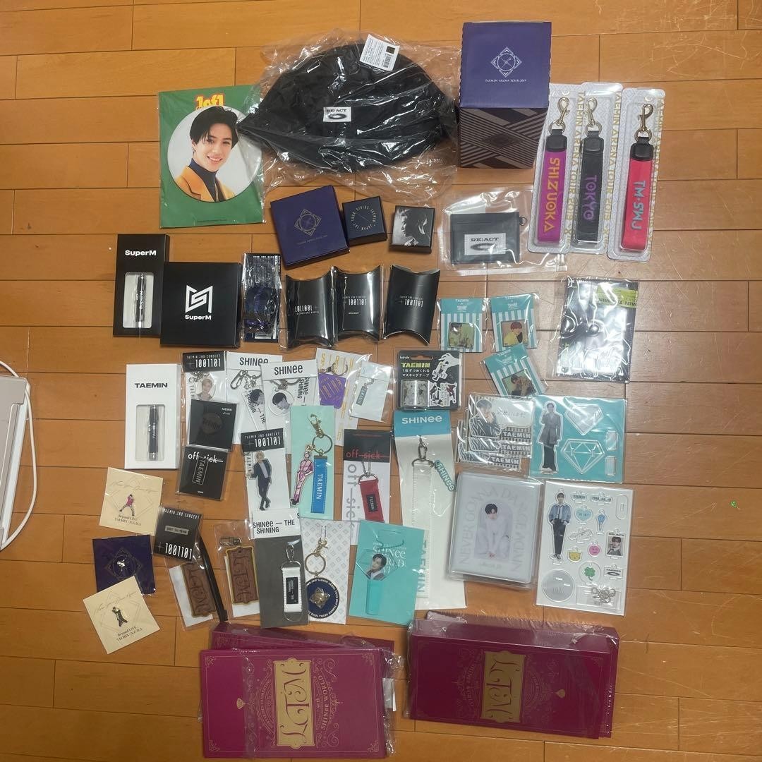 SHINee TAEMIN Collectible Item Set Lot