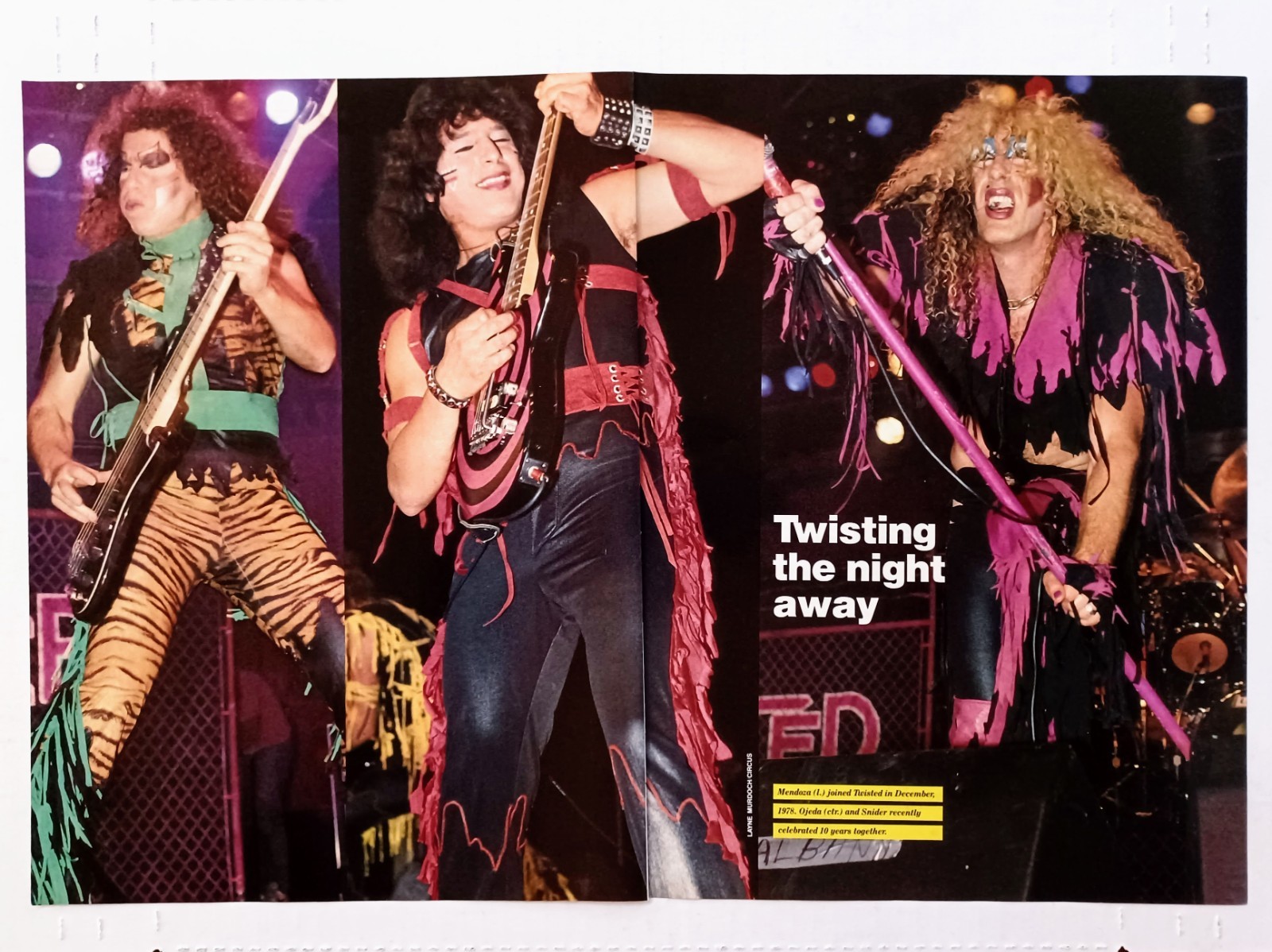 TWISTED SISTER LIVE~MARK MENDOZA/EDDIE OJEDA/DEE SNIDER~1986 2-PAGE POSTER PINUP