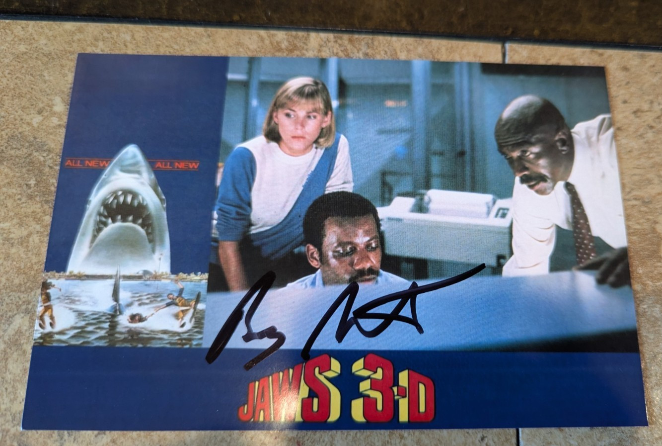 Bess Armstrong Jaws 3 Signed 4×6 Autograph Photo Guaranteed to pass 3rd party