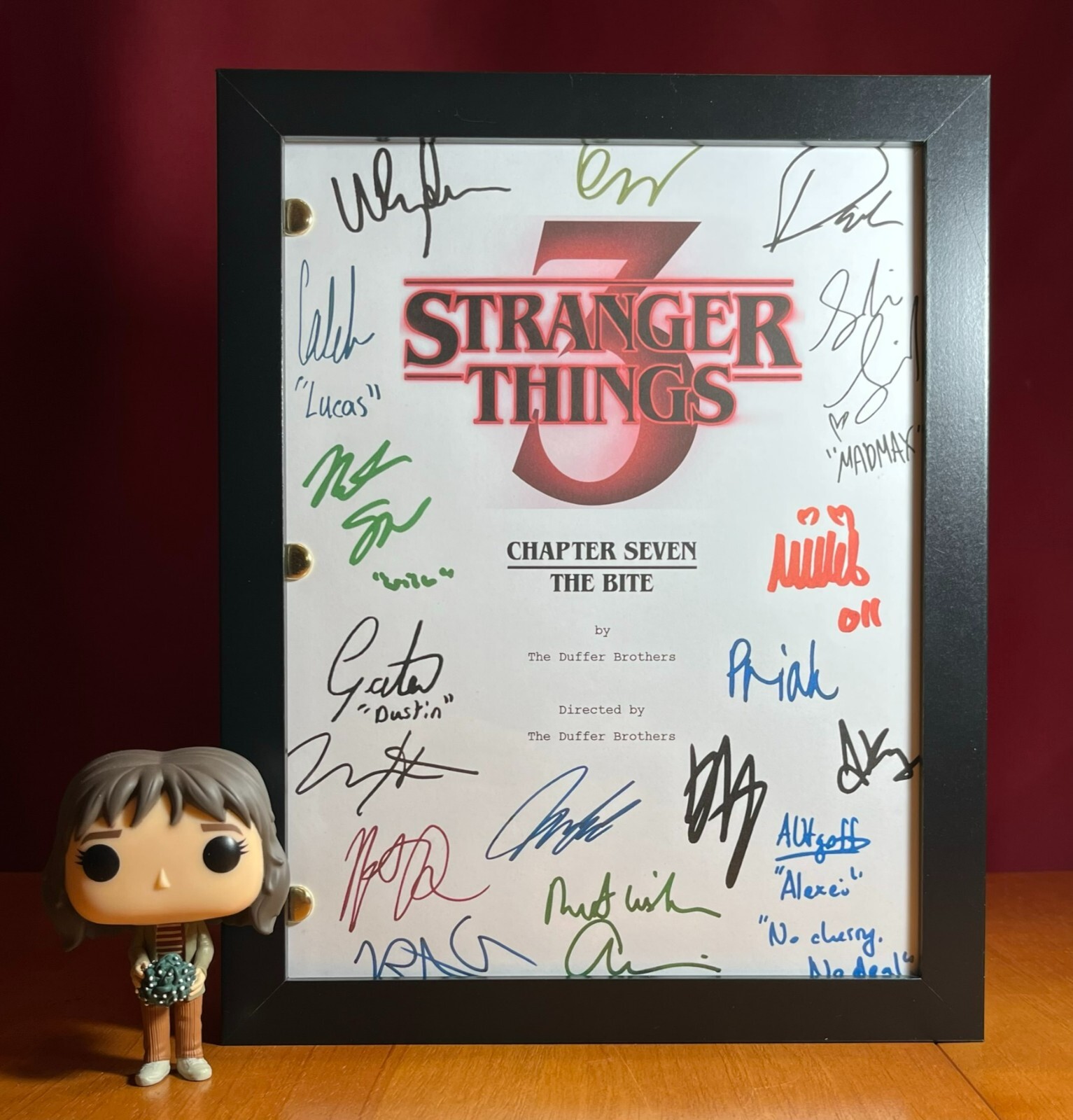 Stranger Things 3 Script Cast-Signed- The Bite- Autograph Reprints