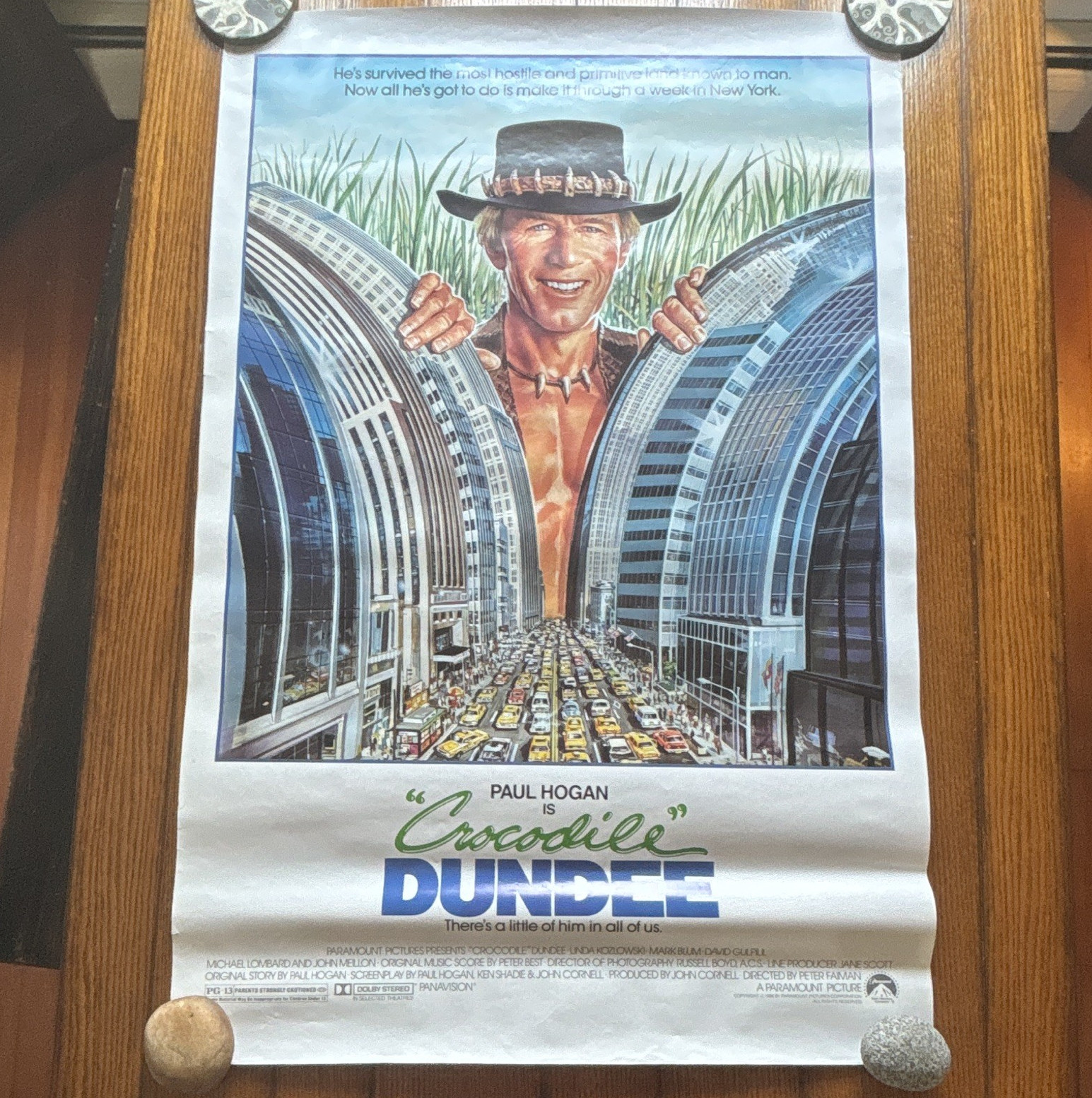 Crocodile Dundee Movie Poster – Movies Industry Collectible Poster, 27×40″
