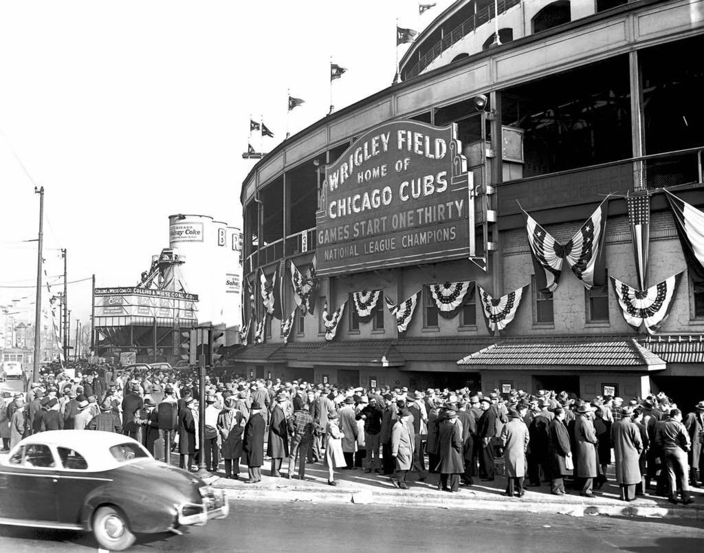 1945 Chicago Cubs Wrigley Field 8×10 Picture Celebrity Print
