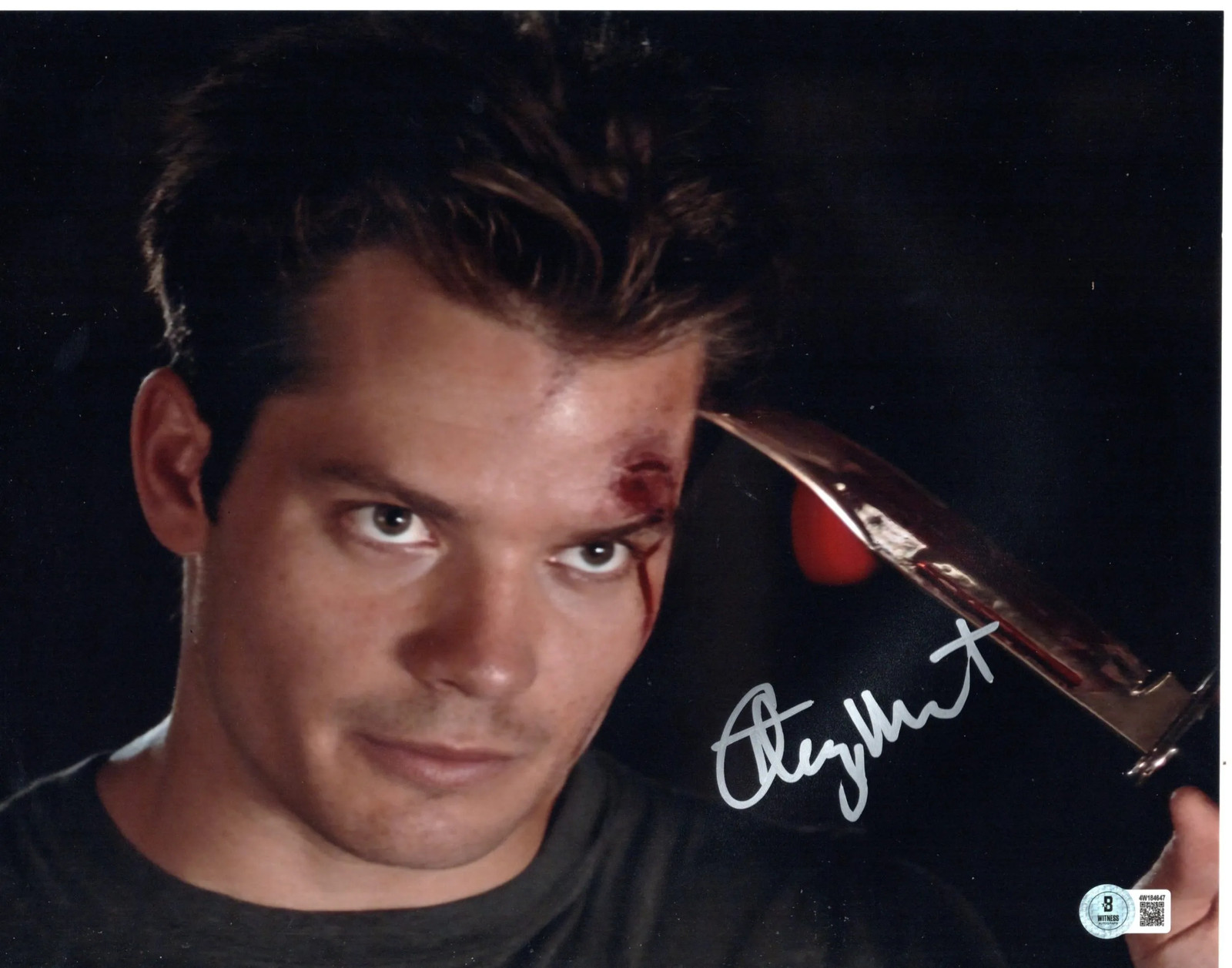 Timothy Olyphant signed 11×14 Photo Mickey Altieri – Beckett Authentication