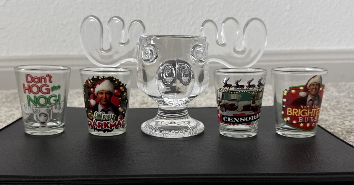 National Lampoon’s Christmas Vacation – Moose Reindeer Glass w/ Shot Glasses