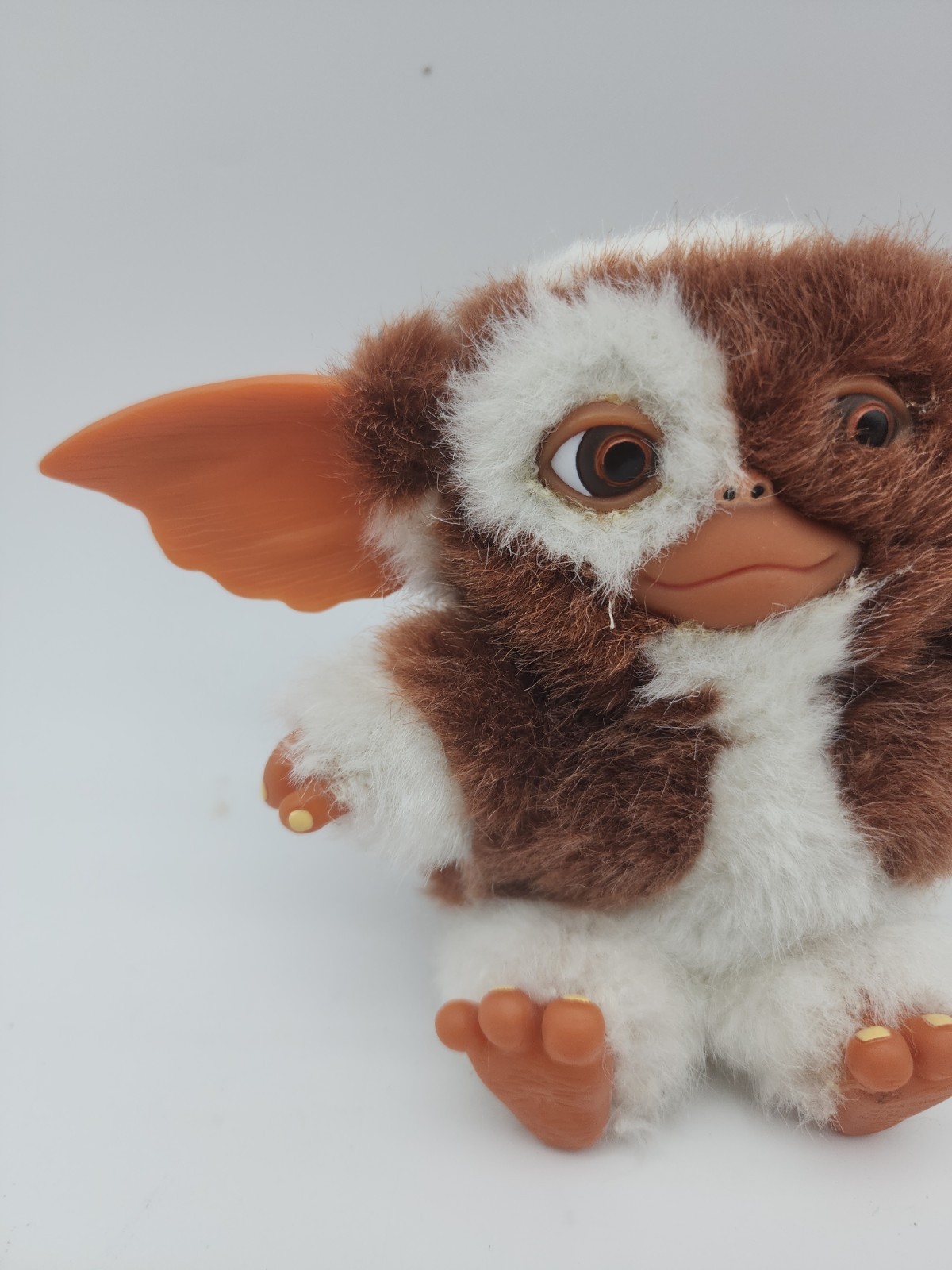 NECA Gremlins Gizmo Plush Vinyl Doll Figure Toy Original Warner Bros Mogwai 6″