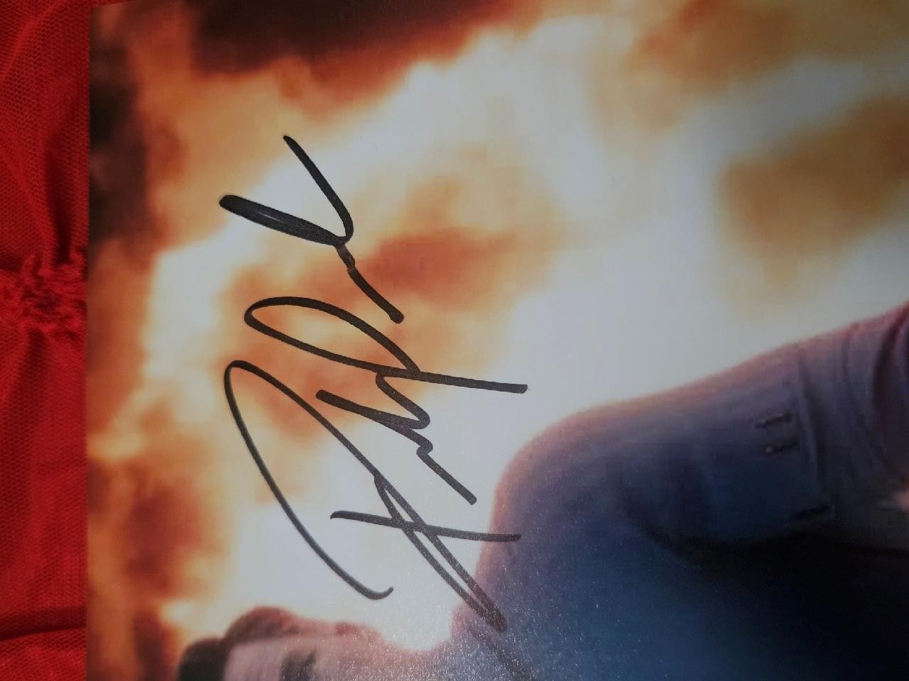 PEDRO PASCAL HAND SIGNED AUTOGRAPHED 8X10 PHOTO FANTASTIC 4 FOUR AUTHENTIC COA 2