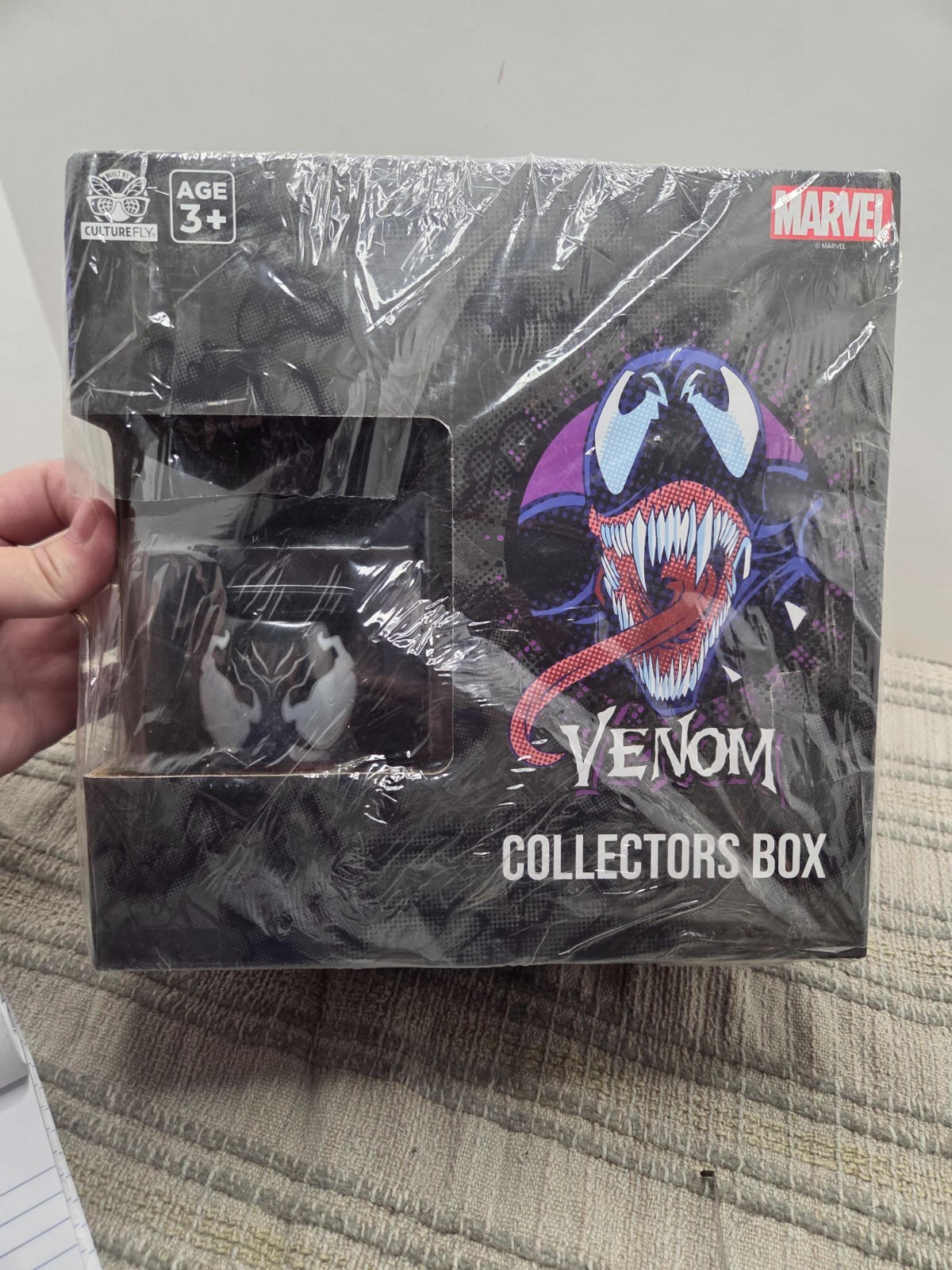 Marvels Venom Collectors Box – cup , coaster etc.