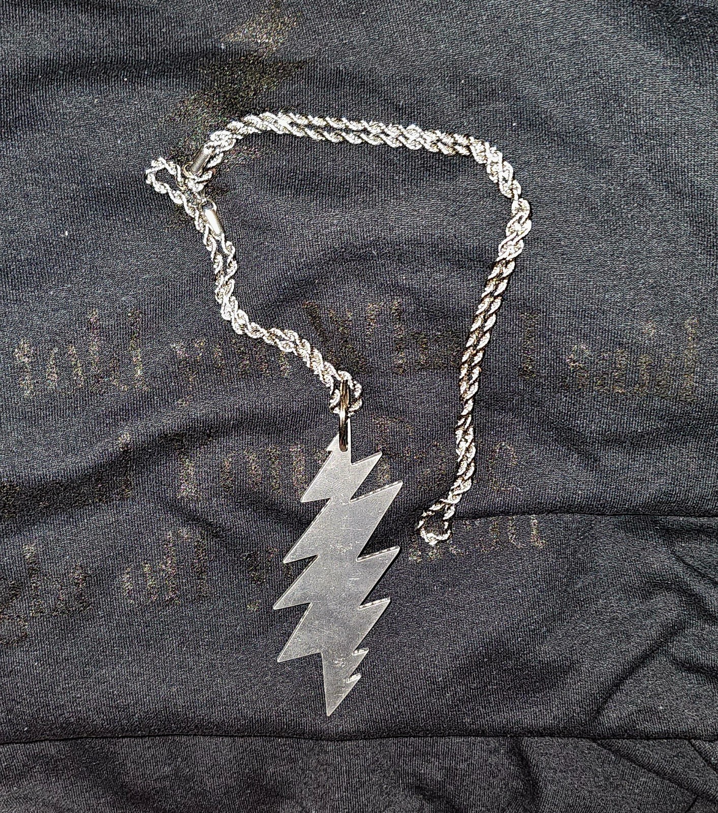 Grateful Dead – 13 Point Bolt Necklace/Keychain from the lot, SYF, JGB