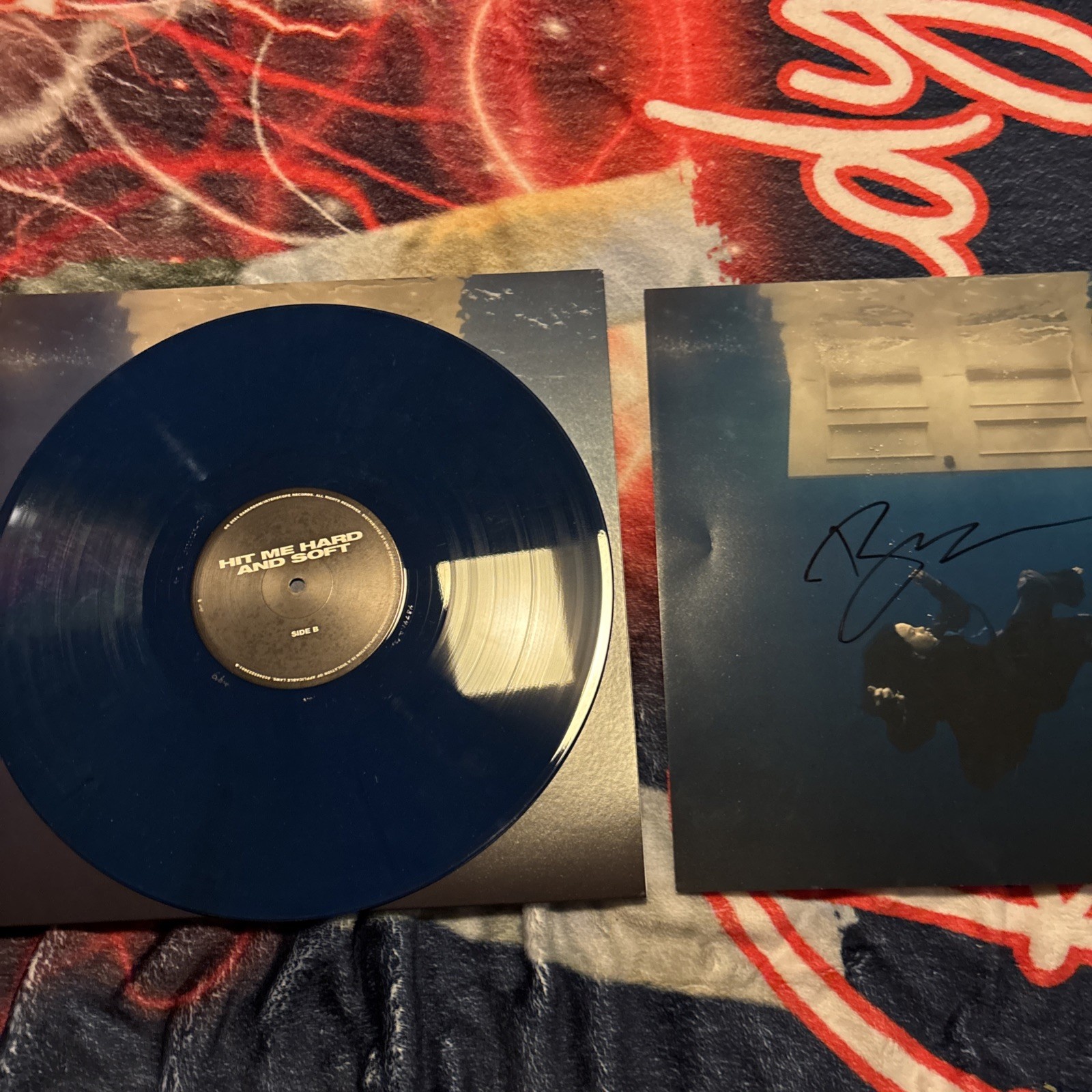 SIGNED BILLIE EILISH HIT ME HARD AND SOFT ART CARD & ECO VINYL BECKETT BAS COA