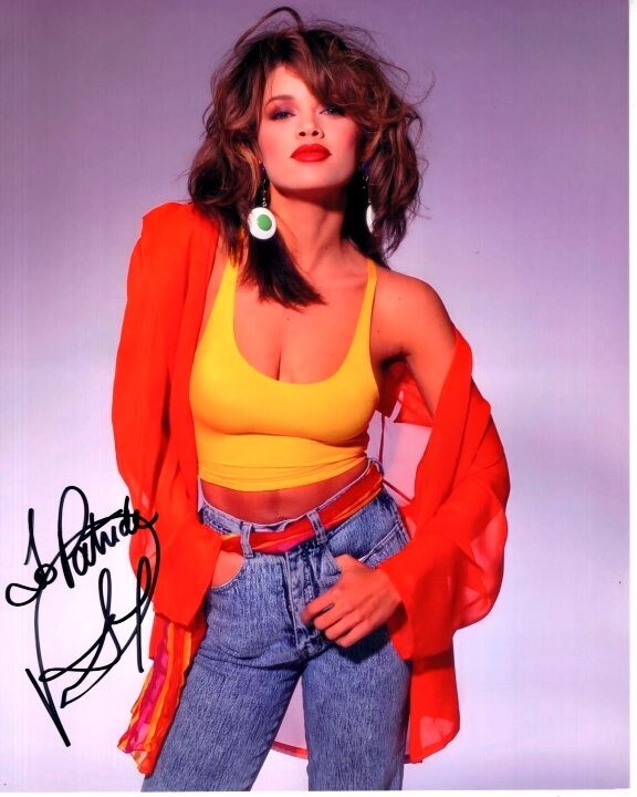 VANESSA WILLIAMS Autographed Signed 8×10 Photograph – To Patrick