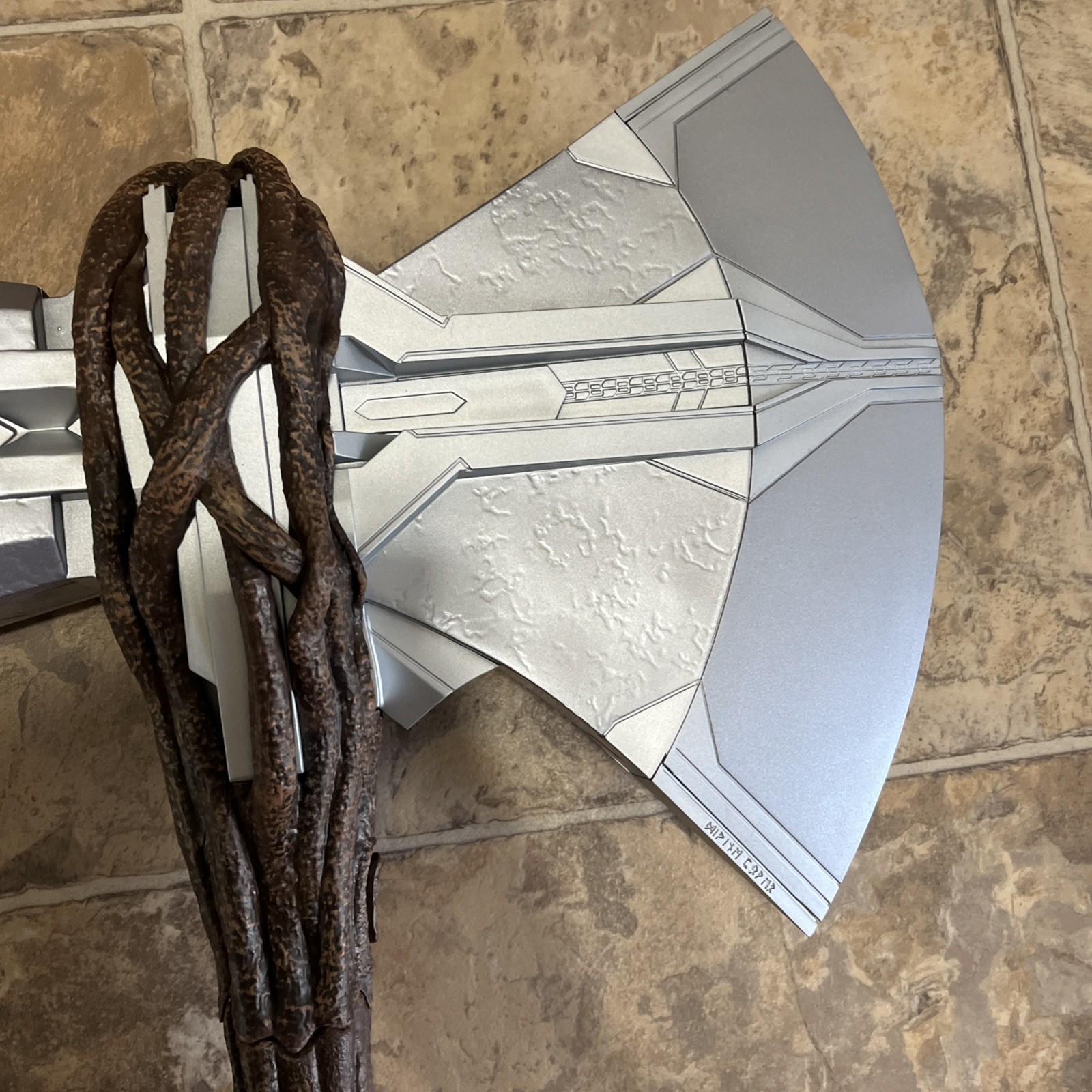 Marvel legends Series avengers endgame Stormbreaker replica Lights Sound Hasbro