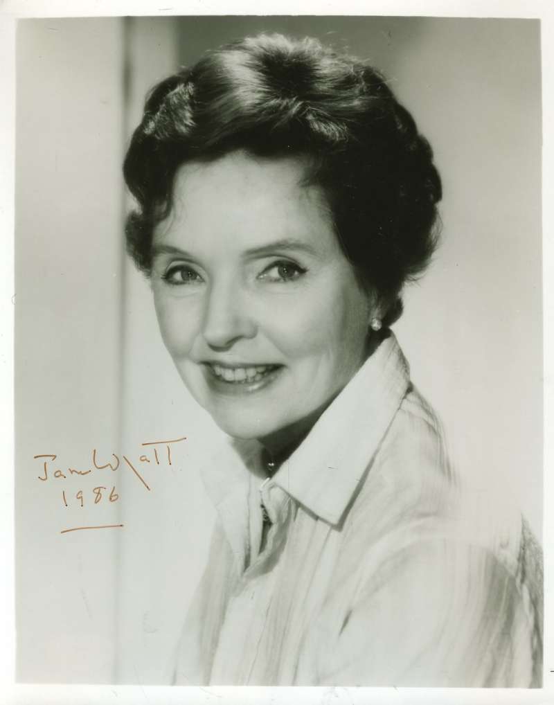 Jane Wyatt Psa/dna Signed 8×10 Photo Authenticated Autograph