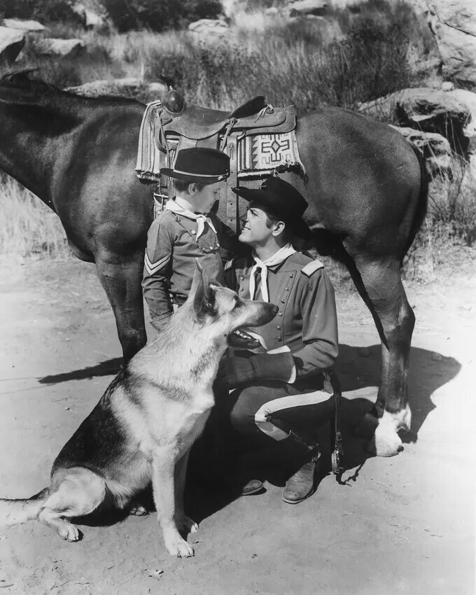 Adventures Of Rin Tin Tin Tv Series Lee Aaker James Brown 8×10 PHOTO PRINT