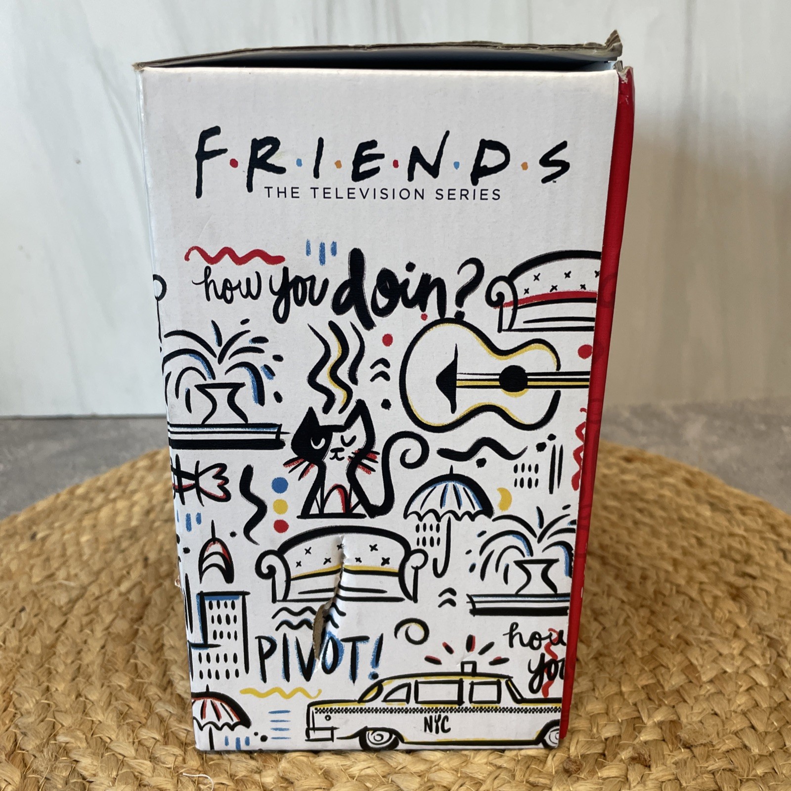 PALADONE FRIENDS The Television Series Gift Set Mug & Apron Central Perk NIB
