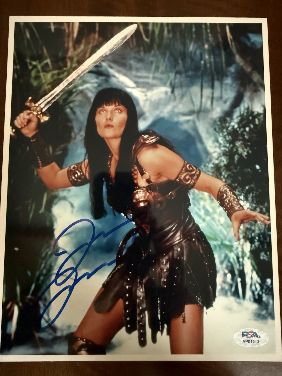 LUCY LAWLESS HAND SIGNED IN PERSON AUTOGRAPHED XENA RARE BECKETT COA 8×10 PHOTO