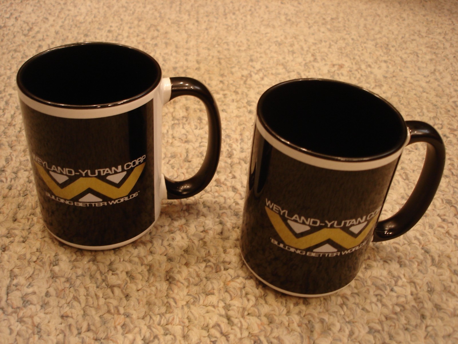 Pair Of Weyland-Yutani Corp. Mugs Alien Aliens movie tie in Orca Coatings 4 3/4″