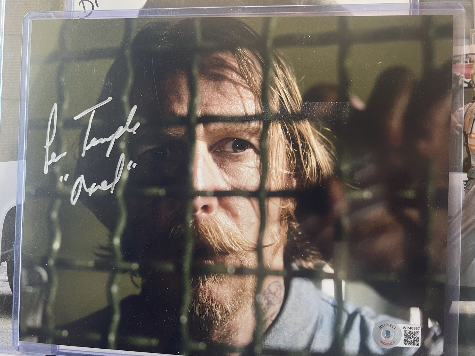 LEW TEMPLE AUTOGRAPH SIGNED 8X10 PHOTO COA BECKETT WALKING DEAD