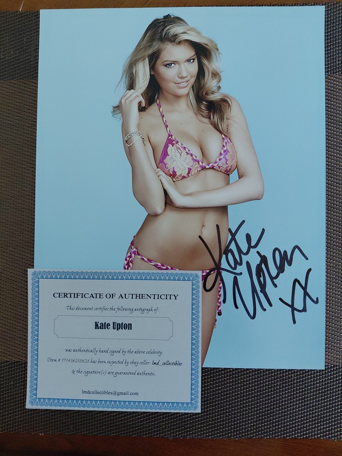 KATE UPTON ,,,, V.S., Playboy & SI Model Hand Signed 8×10 Autograph Photo COA