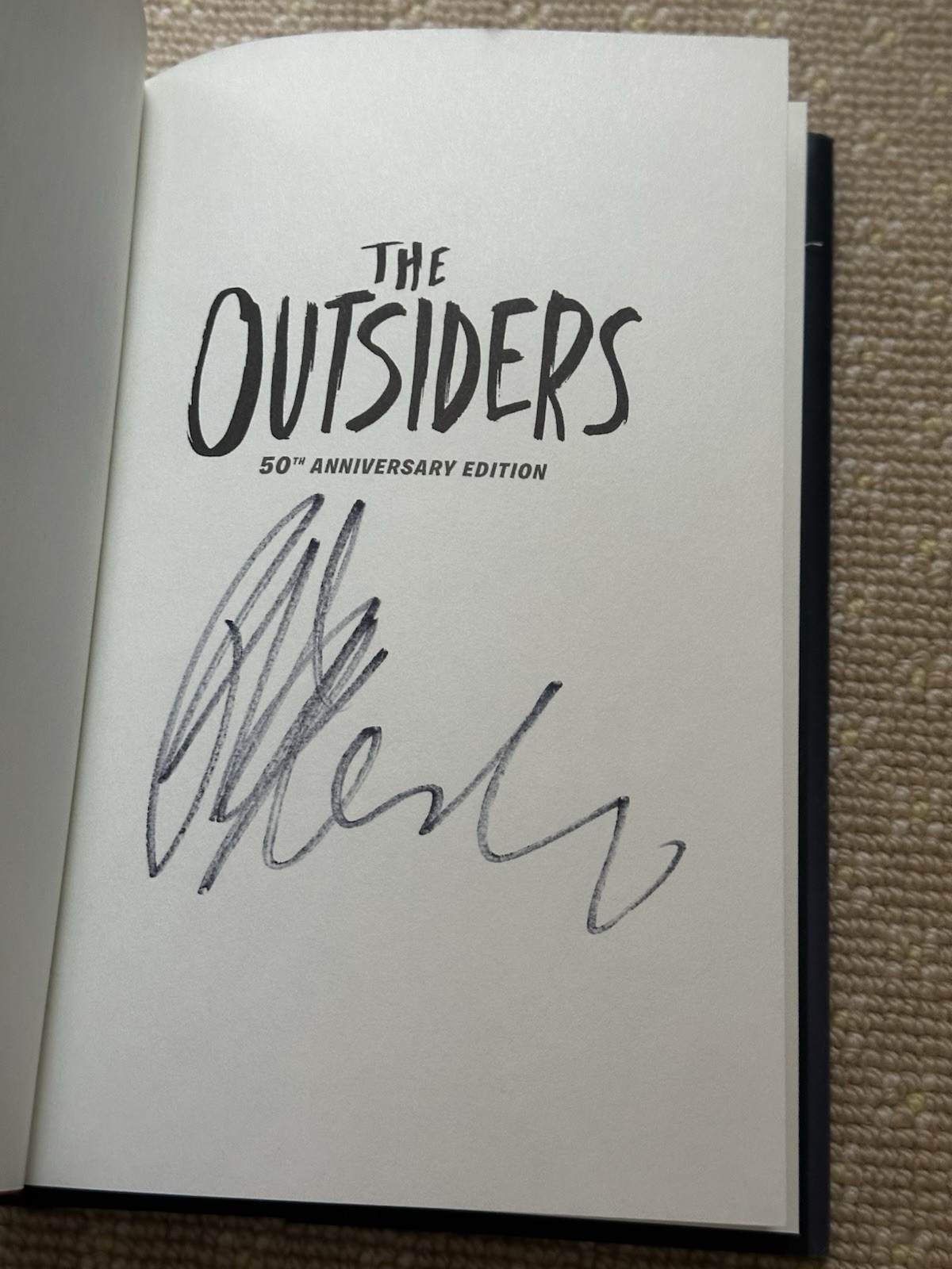 The Outsiders Hardcover Signed Ralph Macchio Book Original Movie Johnny Cade