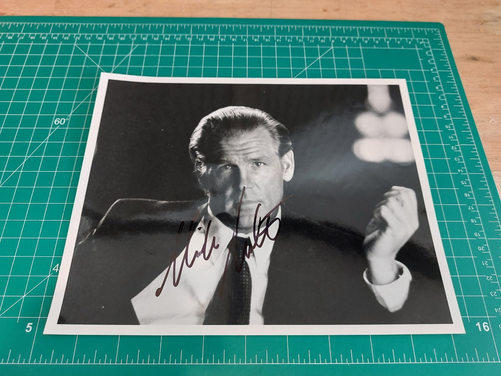 NICK NOLTE autographed b/w 8″ X 10″ photo Signed