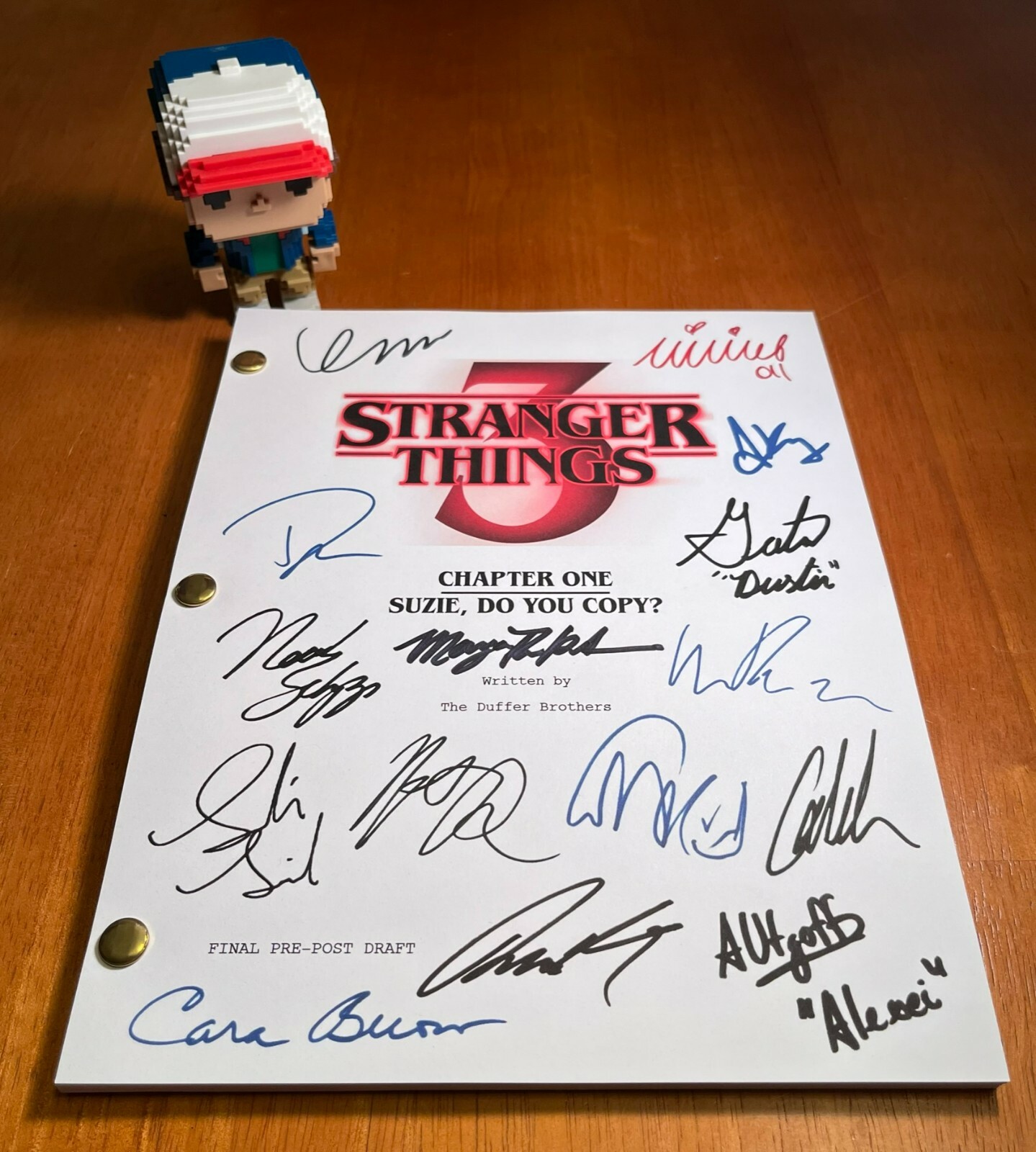 Stranger Things 3 Script Signed- Suzie, Do You Copy?- Autograph Reprints