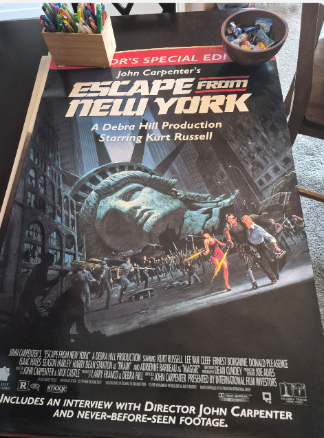 ESCAPE FROM NEW YORK Video Store Movie Poster 27×40 KURT RUSSELL CARPENTER 1994