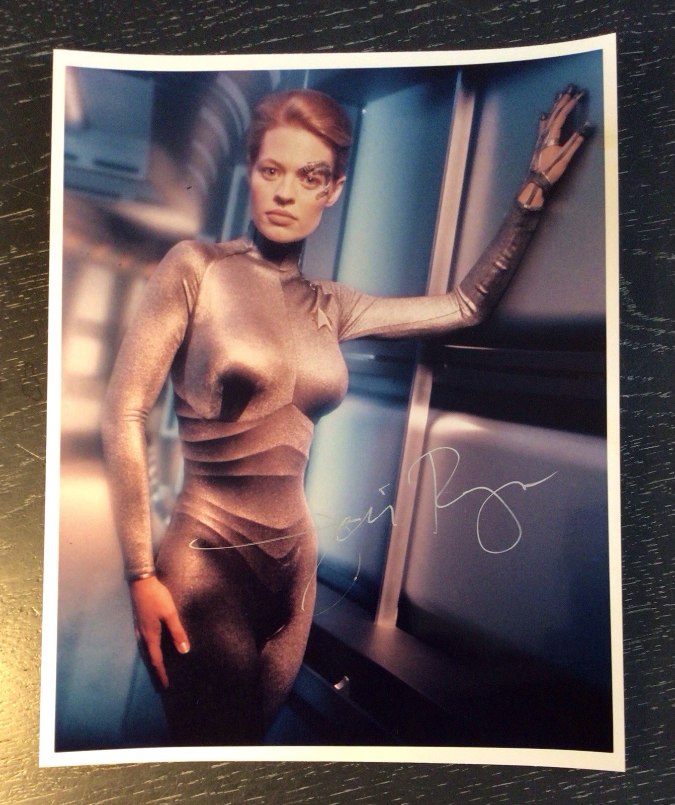 Jeri Ryan 8 X 10 Signed Star Trek Voyager Seven Of Nine Autographed Photograph