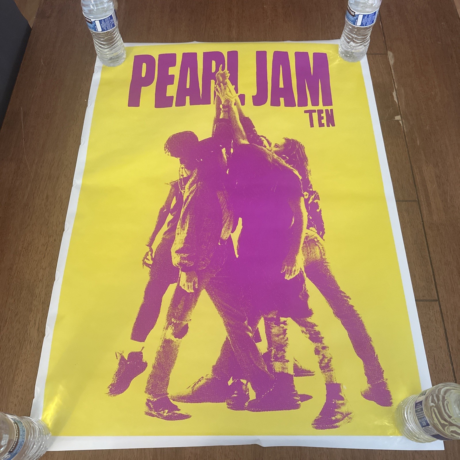 Pearl Jam “Ten” Poster Yellow 25”x35” Alice In Chains Mudhoney Mother Love Bone