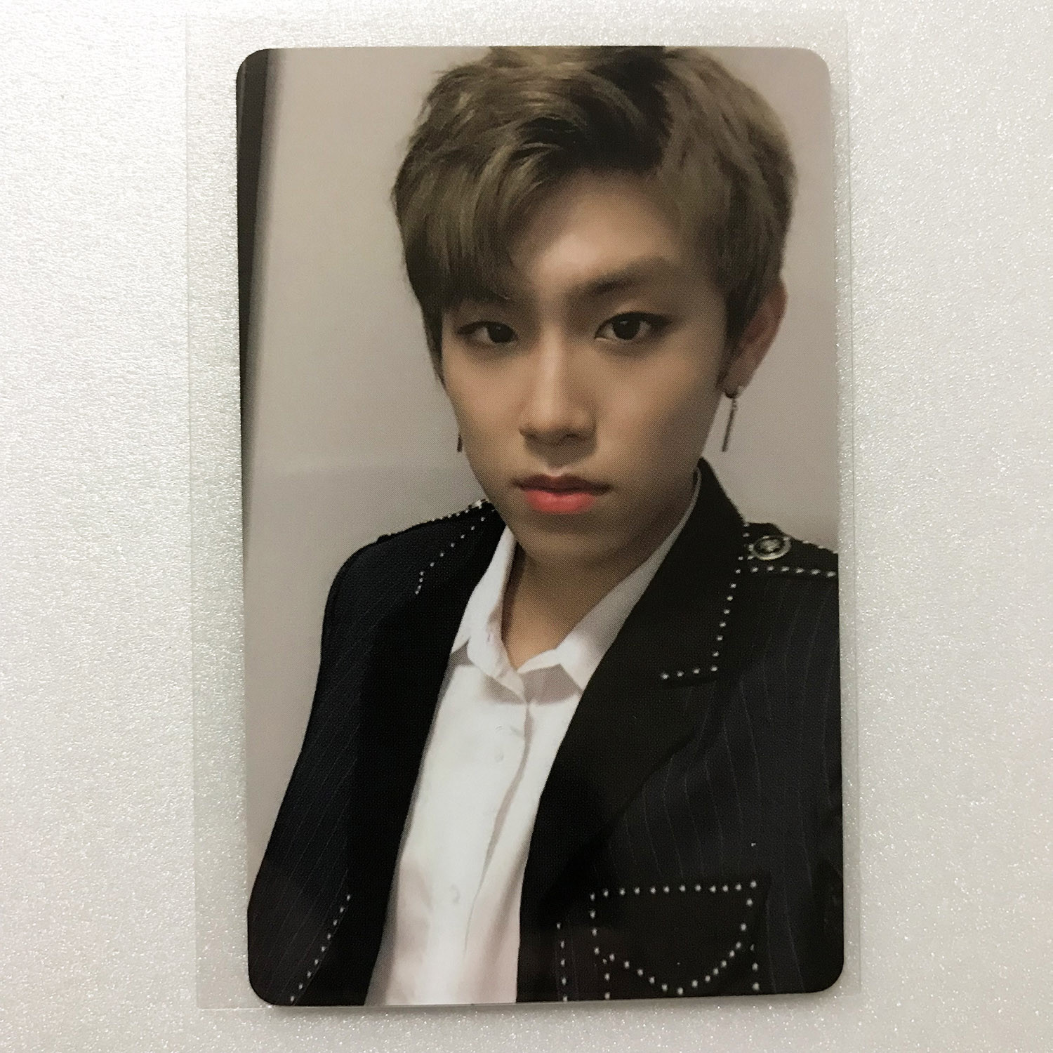 Wanna One Winter Pop Up Store Official + Wanna One Promotional Photocard
