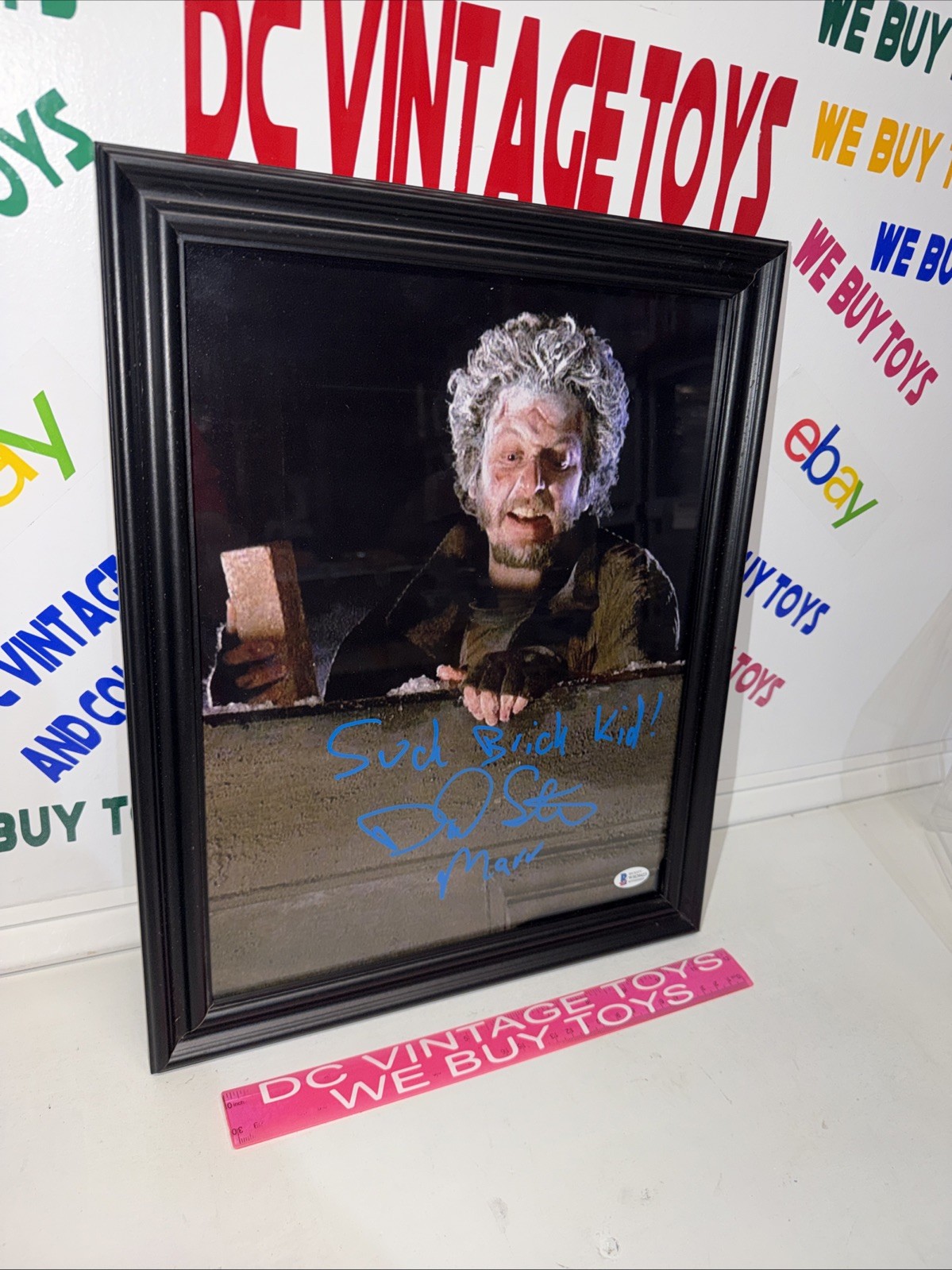 DANIEL STERN SIGNED AUTOGRAPH HOME ALONE 11X14 PHOTO BECKETT BAS MARV Framed