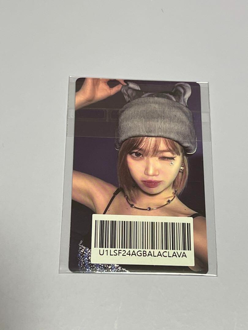 LE SSERAFIM CHAEWON CRAZY Balaclava ver. Photocard PC Tradingcard w/case