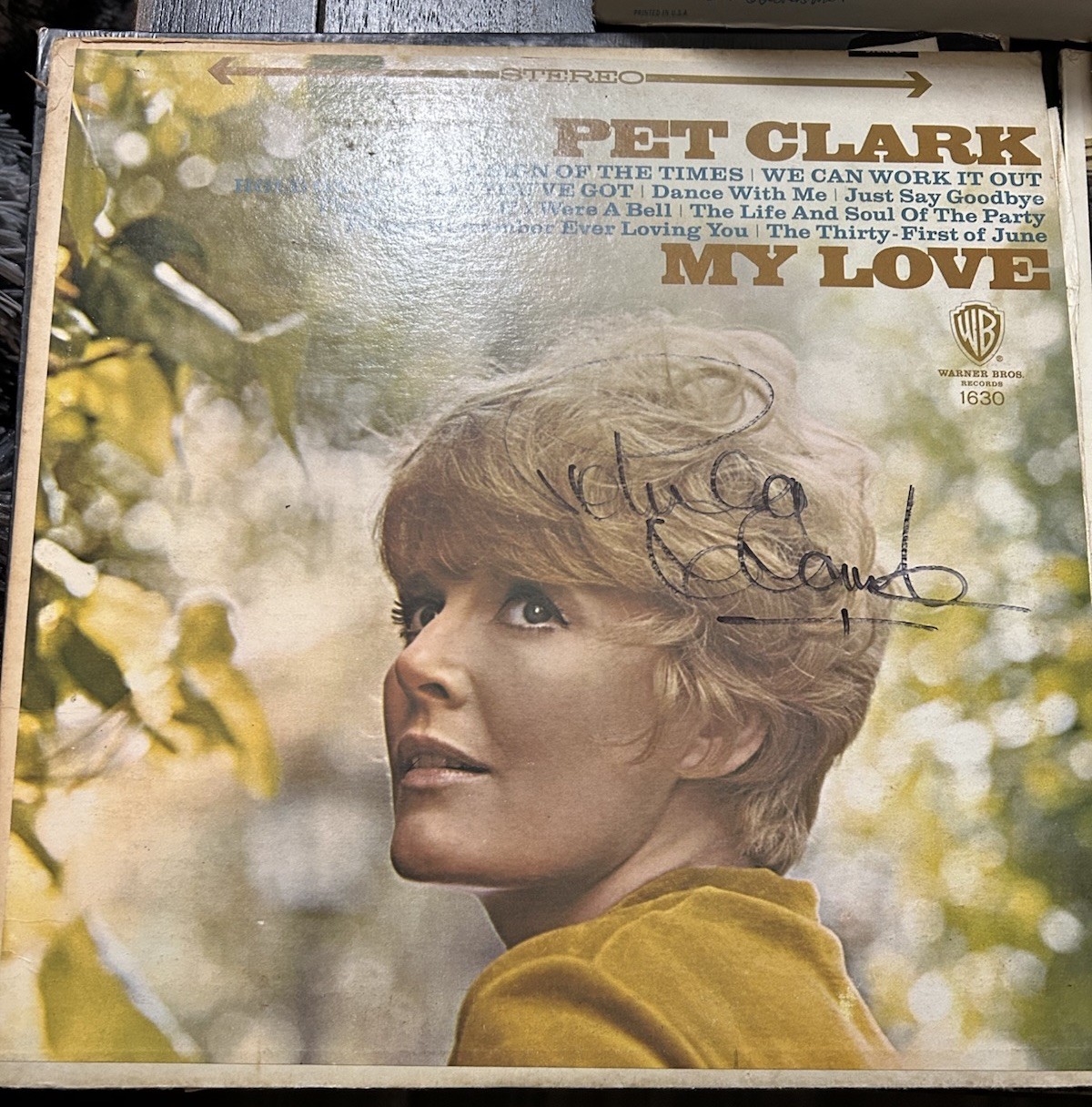 Music memorabilia Petula Clark 3 Signed Vinyl LPs Vintage Autographed Albums