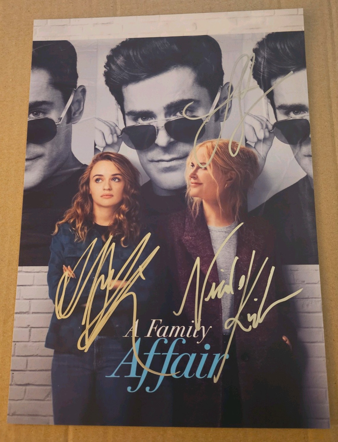 JOEY KING, NICOLE KIDMAN, + 1 MORE ORIGINAL AUTOS. W/COA 8.5X12″ PHOTO