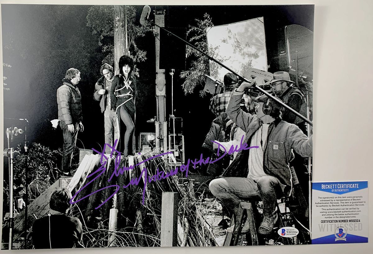Cassandra Peterson Signed Elvira Mistress Of The Dark B&W 11×14 Photo BAS COA