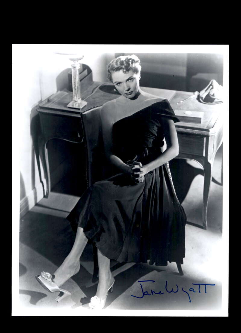 Jane Wyatt PSA DNA Signed 8×10 Photo Autograph