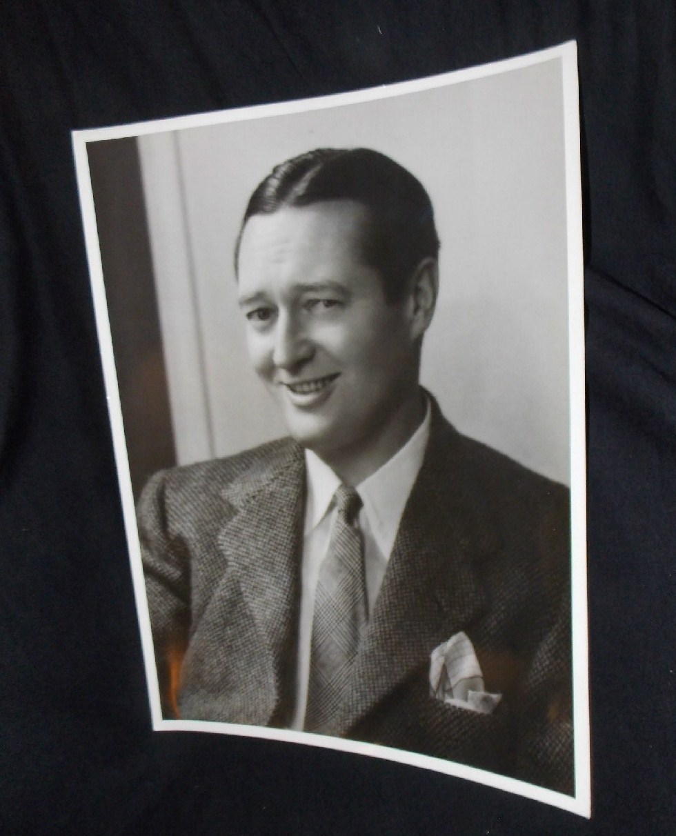 EDMUND LOWE VINTAGE 11X14 PORTRAIT PHOTO BY GEORGE HURRELL