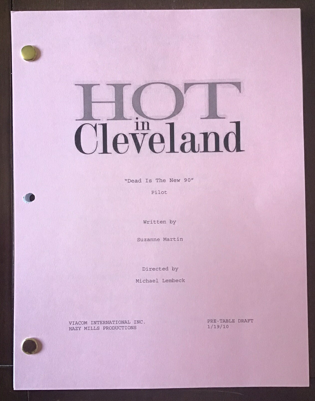 HOT IN CLEVELAND Studio Script Dead is the New 90 Pilot BETTY WHITE JANE LEEVES