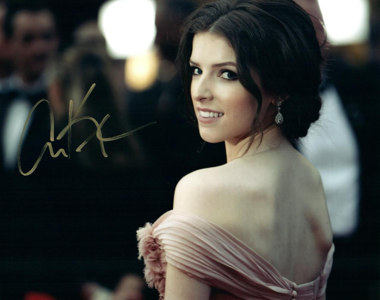 Anna Kendrick Autographed 8×10 Photo Signed Picture Pic Nice + COA