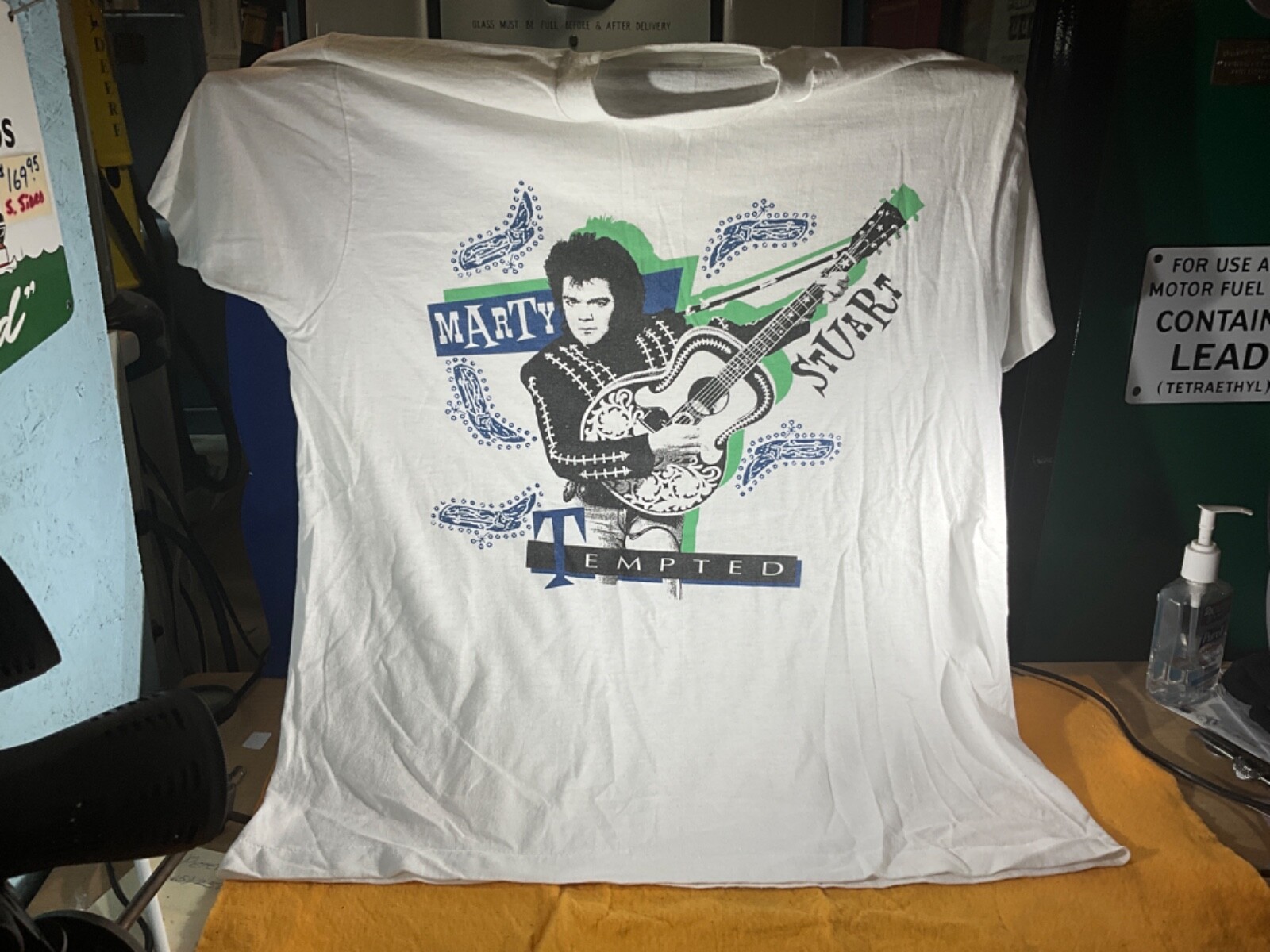 P11-62 MARTY STUART CONCERT T-SHIRT – TEMPTED TOUR – SIZE L – NO TAG