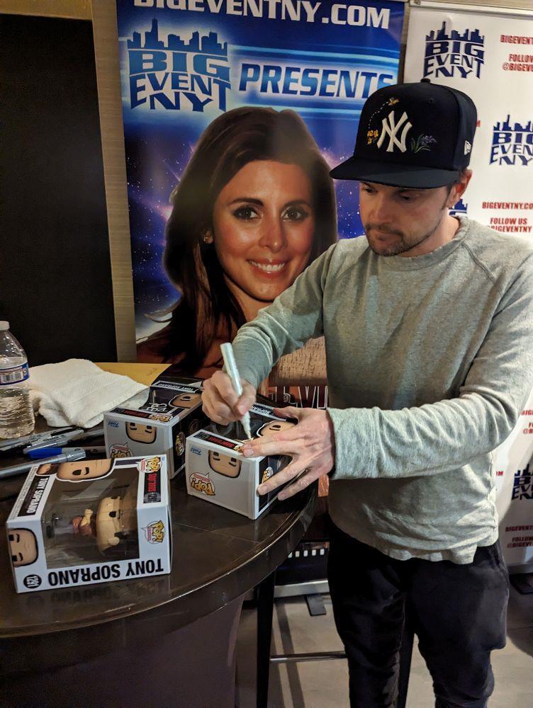 The Soprano Kids Robert Iler & Jamie-Lynn Sigler Tony Soprano 1291 Funko Pop JSA