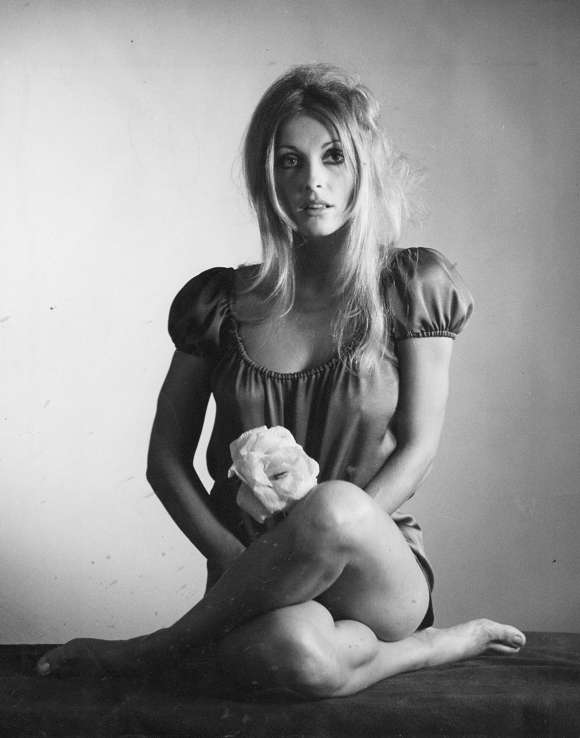 GLOSSY PHOTO PICTURE 8×10 Sharon Tate With The Mouth Half Open