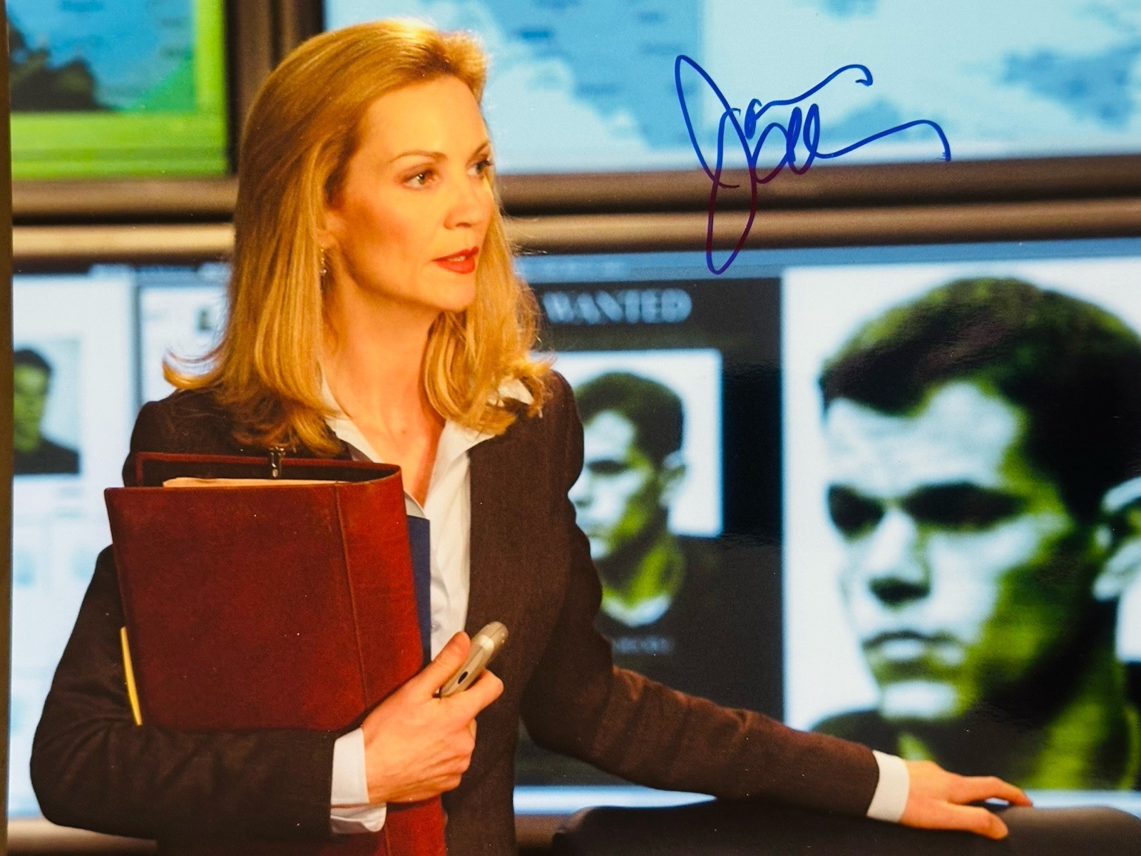 Joan Allen signed 8×10 photo In Person. Jason Bourne